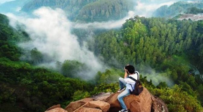 Rekomendasi Wisata Alam di daerah Bandung Yang Sedang Hits dan Populer 2024